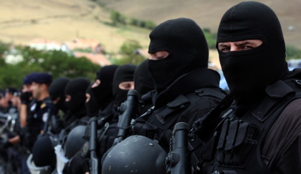 siptari- albanci- kosovo- specijalci- policija