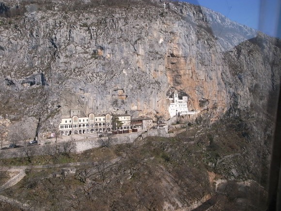 manastir-ostrog